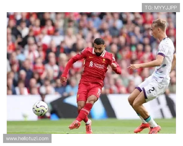 伯恩茅斯主场迎战利物浦双方争夺激烈比赛结果引人关注